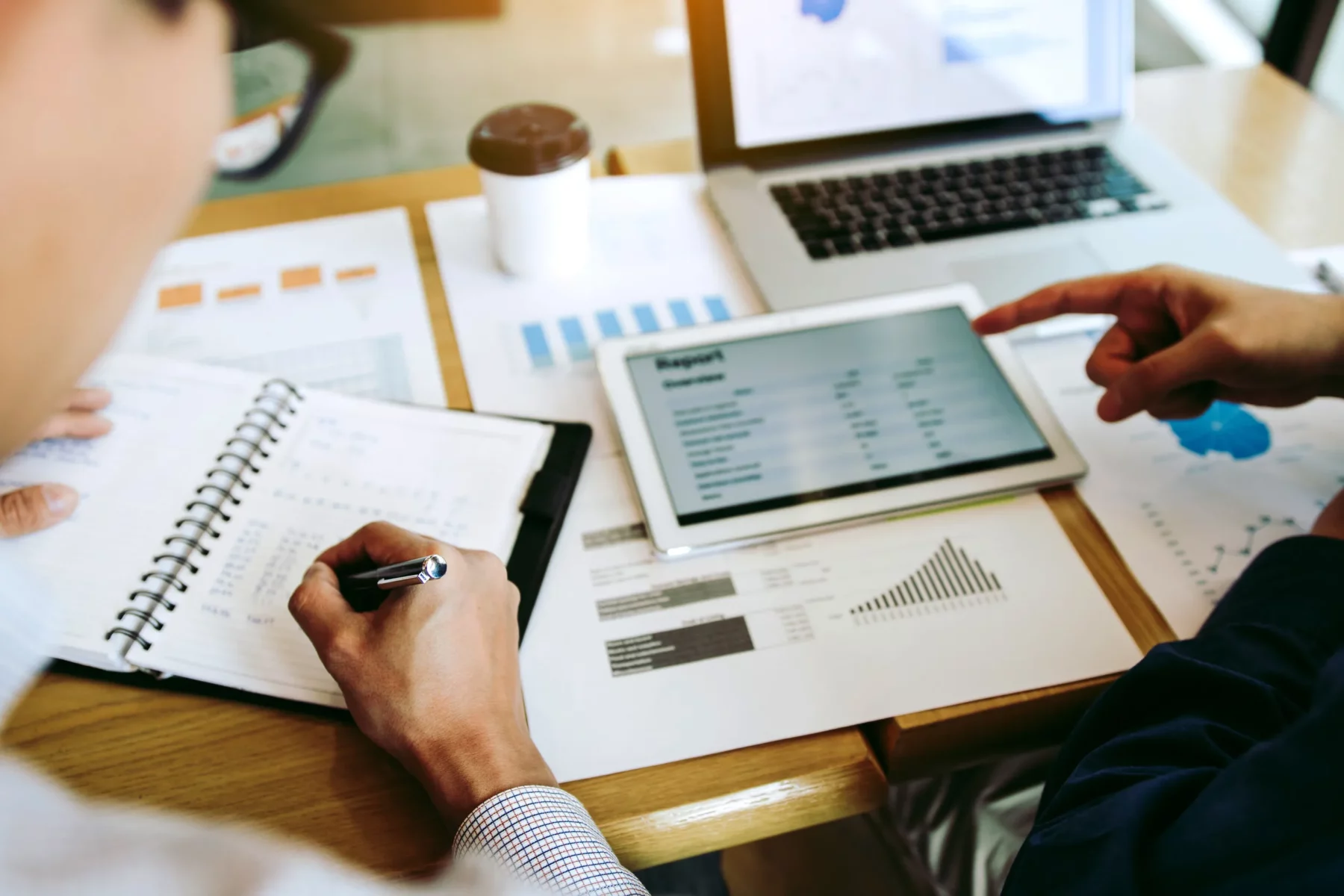 Writing reports-Analysing